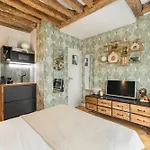 Superb Historical Next To Louvre And Opera *