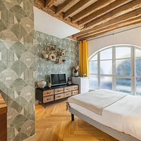 Superb Historical Next To Louvre And Opera شقة *
